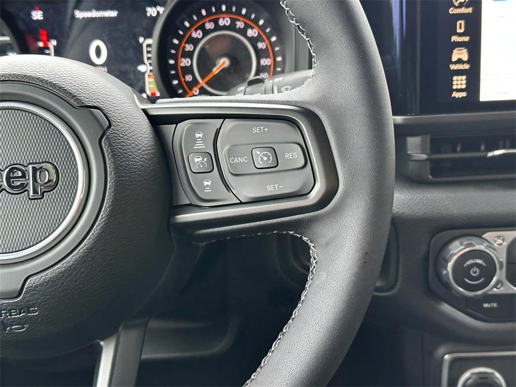 new 2025 Jeep Wrangler car, priced at $40,997