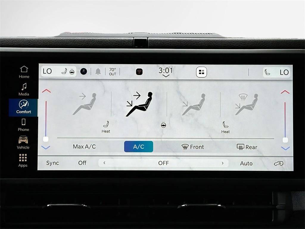 new 2025 Jeep Wrangler car, priced at $40,997