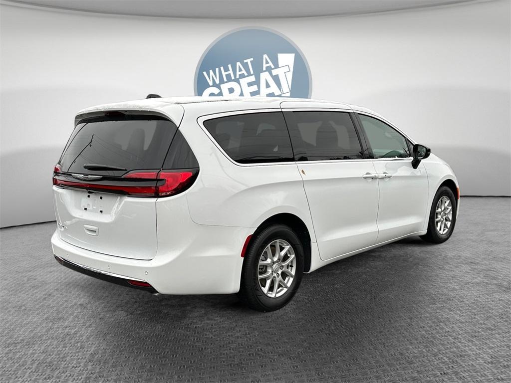 new 2026 Chrysler Pacifica car, priced at $36,969