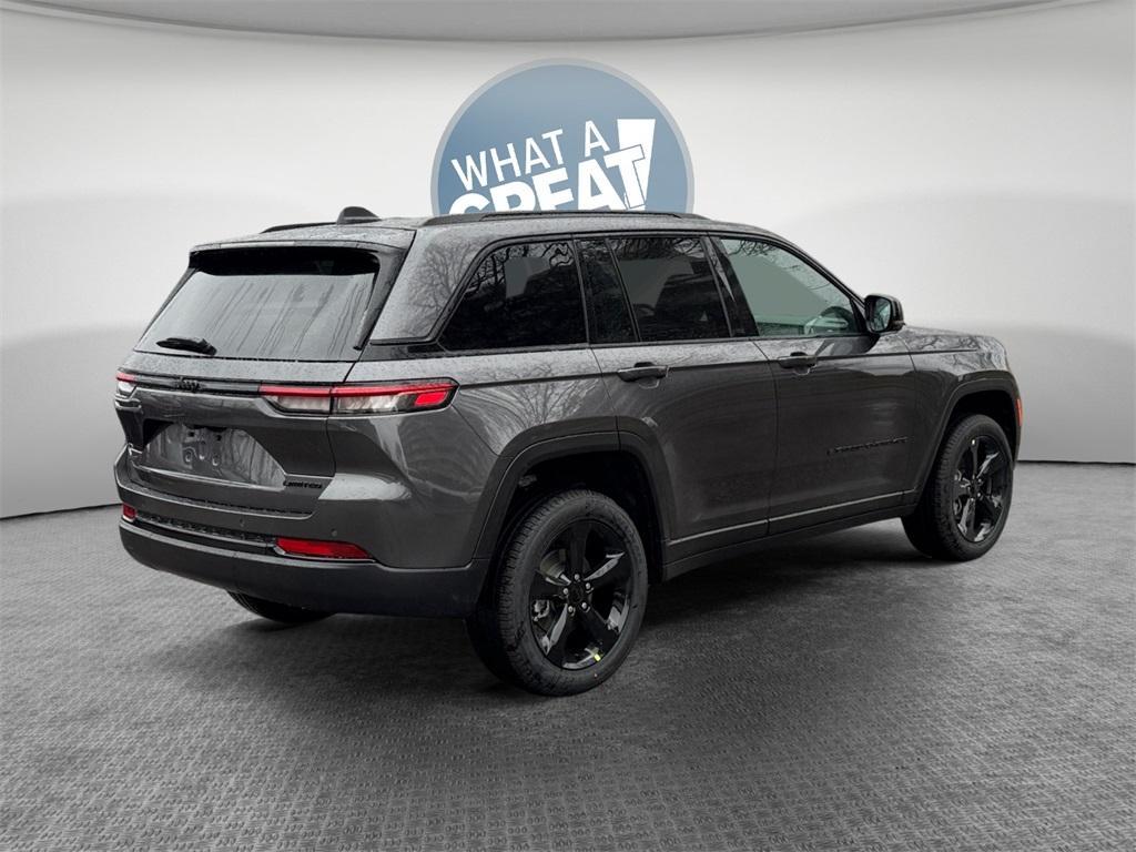 new 2025 Jeep Grand Cherokee car, priced at $44,063