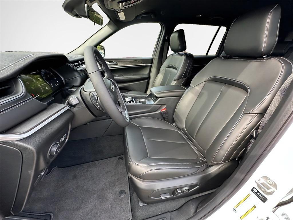 new 2025 Jeep Grand Cherokee L car, priced at $43,720