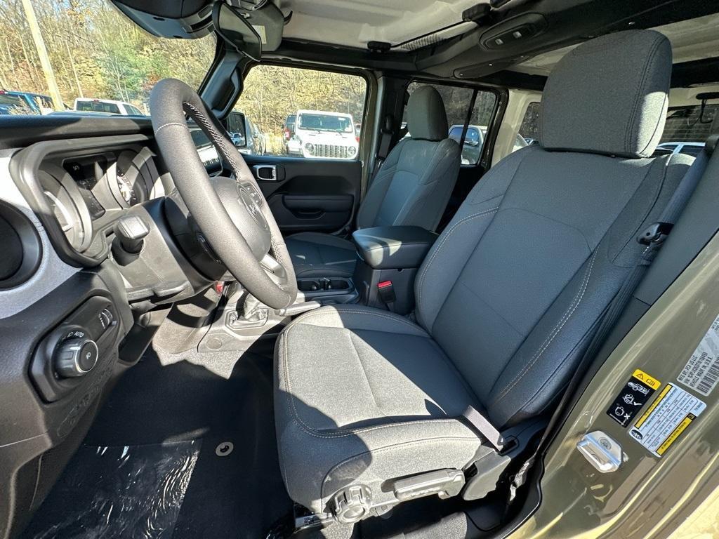 new 2026 Jeep Wrangler car, priced at $52,617