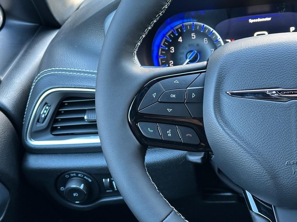 new 2026 Chrysler Pacifica car, priced at $53,676