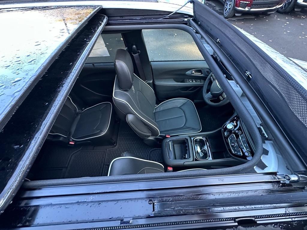 new 2026 Chrysler Pacifica car, priced at $53,676