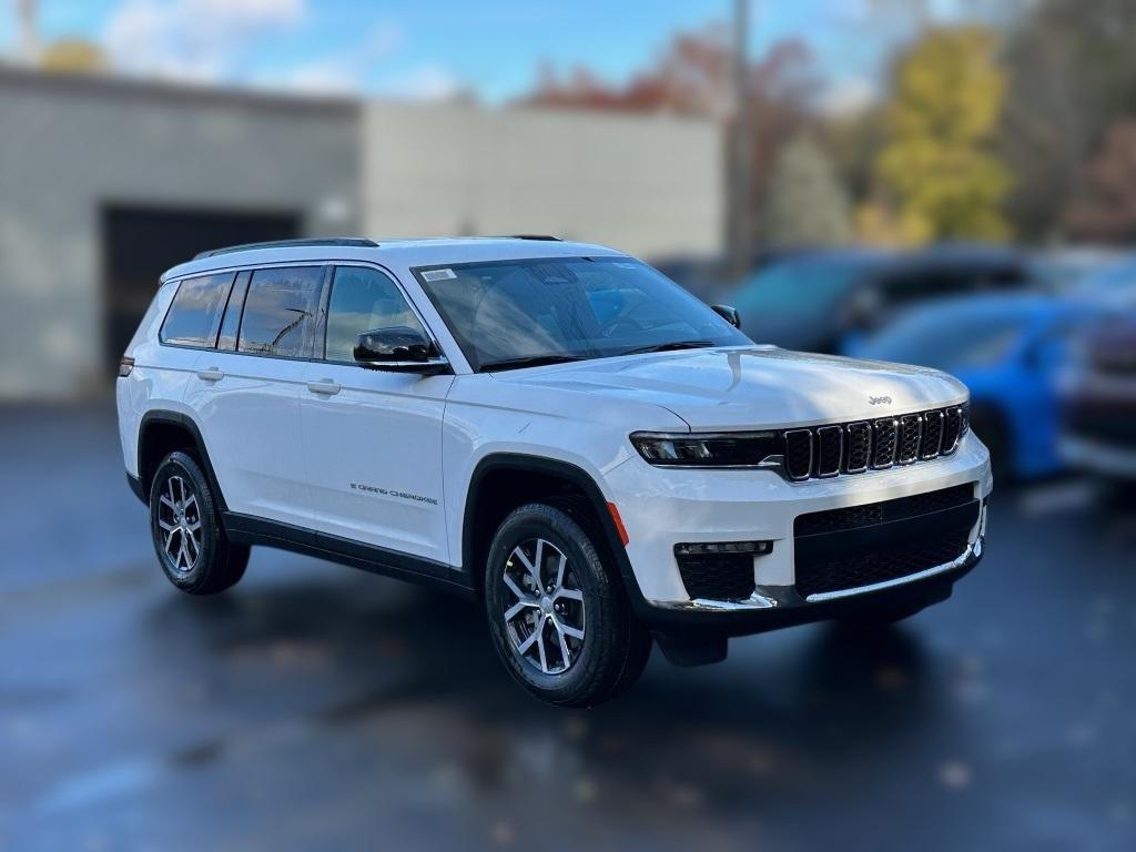 new 2025 Jeep Grand Cherokee L car, priced at $43,720