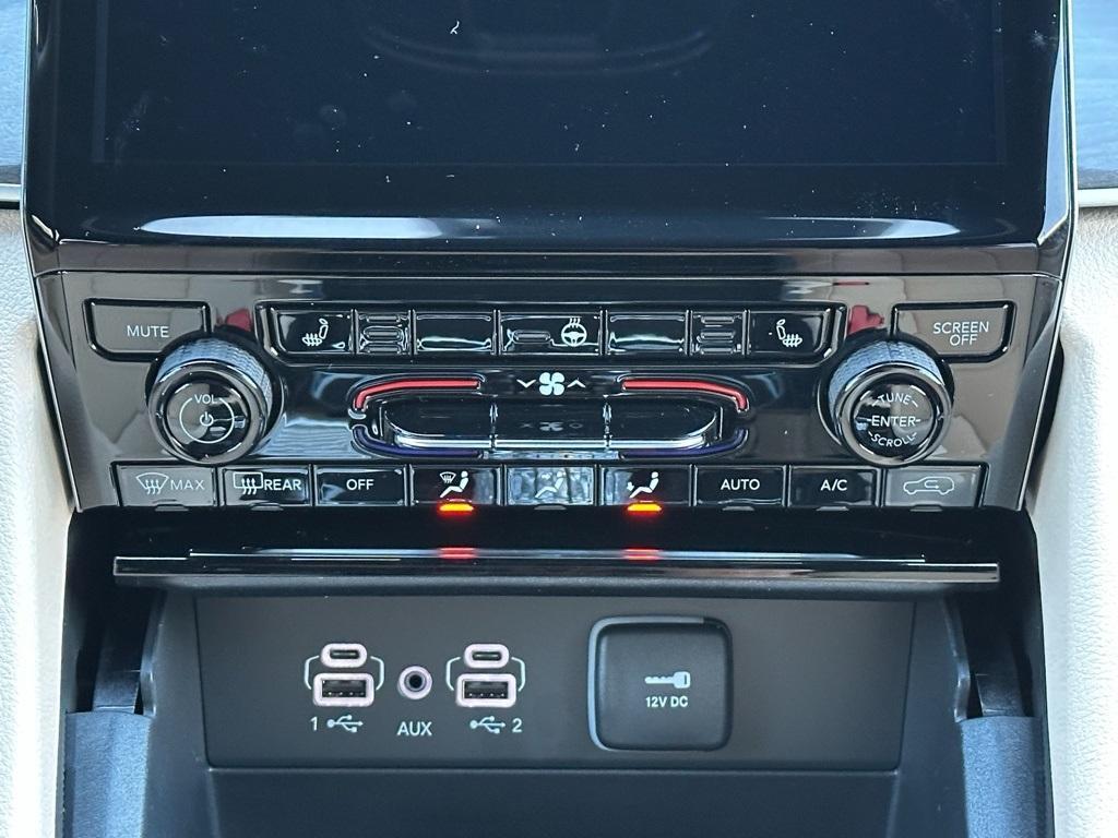 new 2025 Jeep Grand Cherokee L car, priced at $43,720