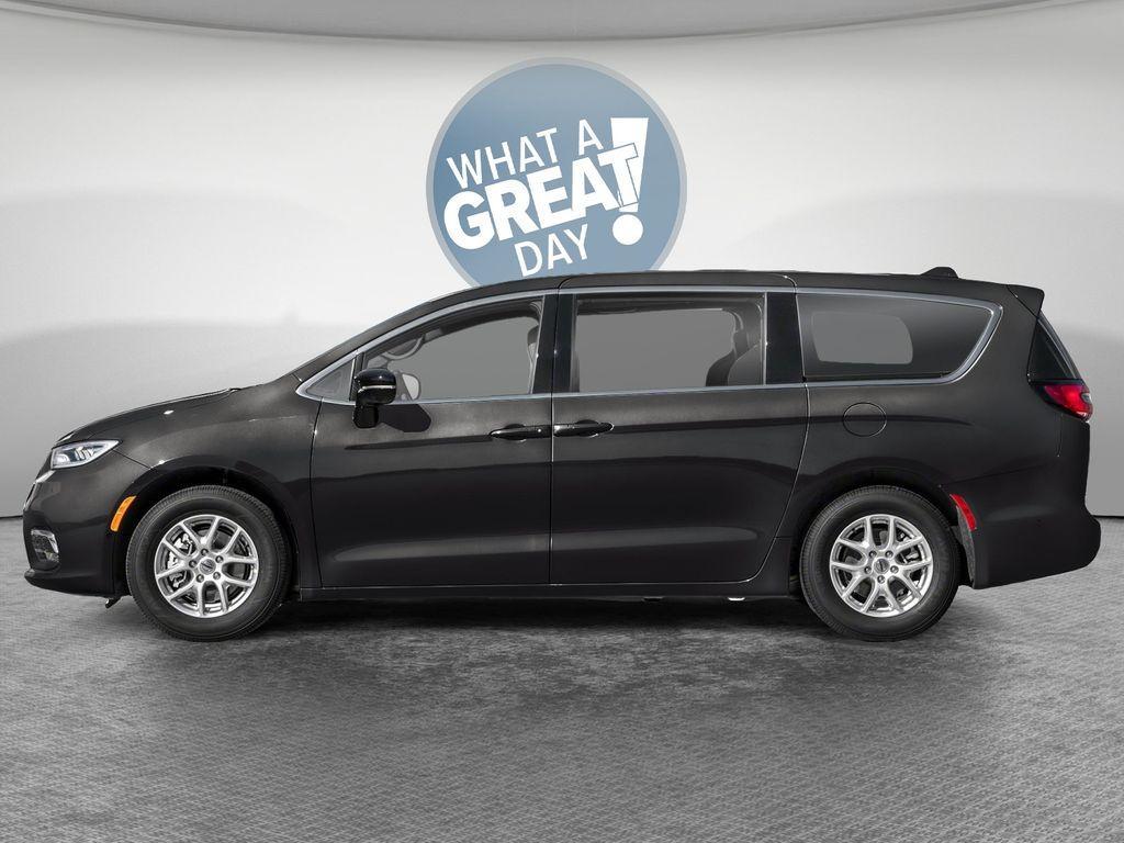 new 2026 Chrysler Pacifica car