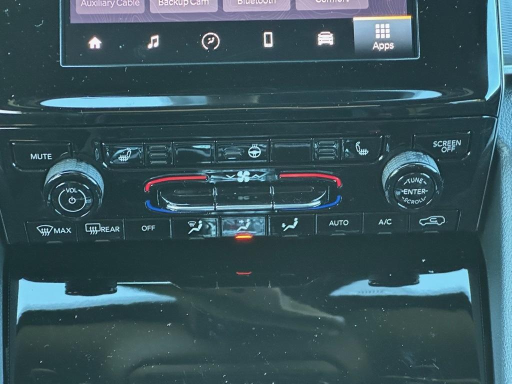 new 2025 Jeep Grand Cherokee L car, priced at $39,999