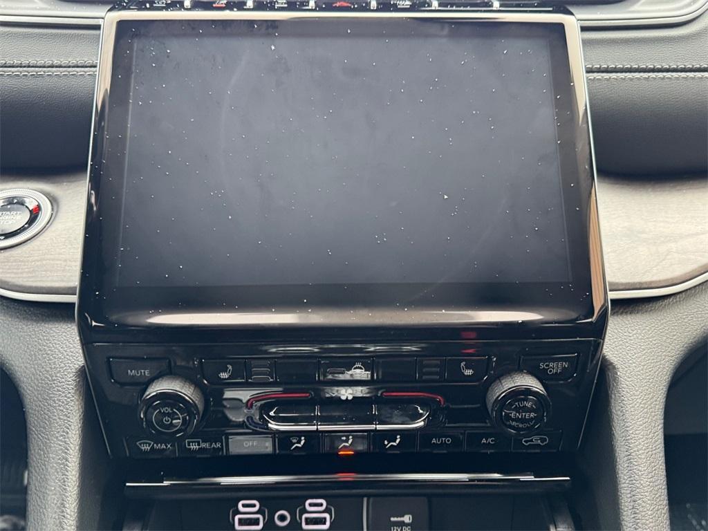 new 2025 Jeep Grand Cherokee car, priced at $44,063