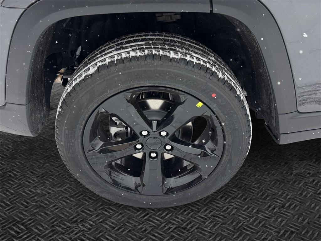 new 2025 Jeep Grand Cherokee car, priced at $44,063