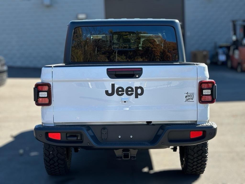 new 2026 Jeep Gladiator car, priced at $51,885