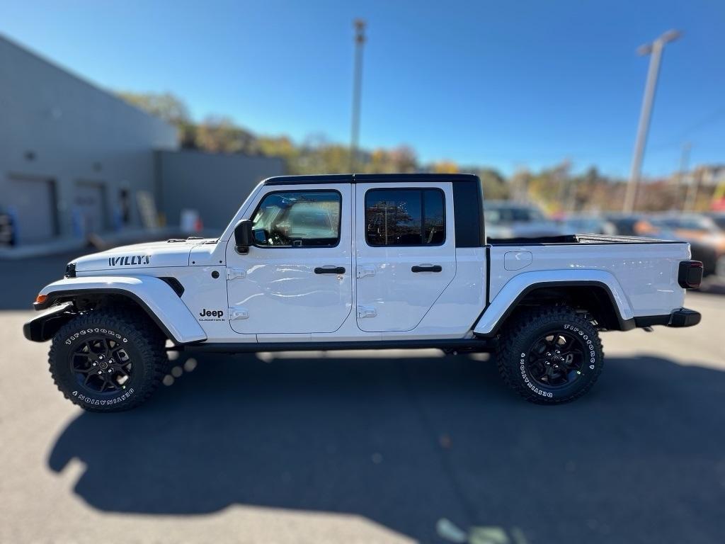 new 2026 Jeep Gladiator car, priced at $51,885