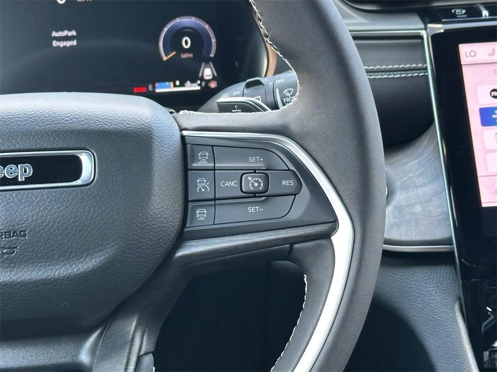 new 2025 Jeep Grand Cherokee L car, priced at $43,755