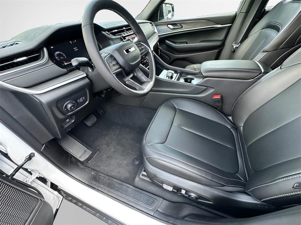 new 2025 Jeep Grand Cherokee L car, priced at $43,755