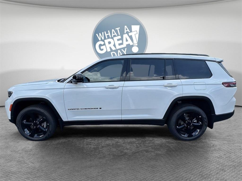 new 2025 Jeep Grand Cherokee L car, priced at $43,755