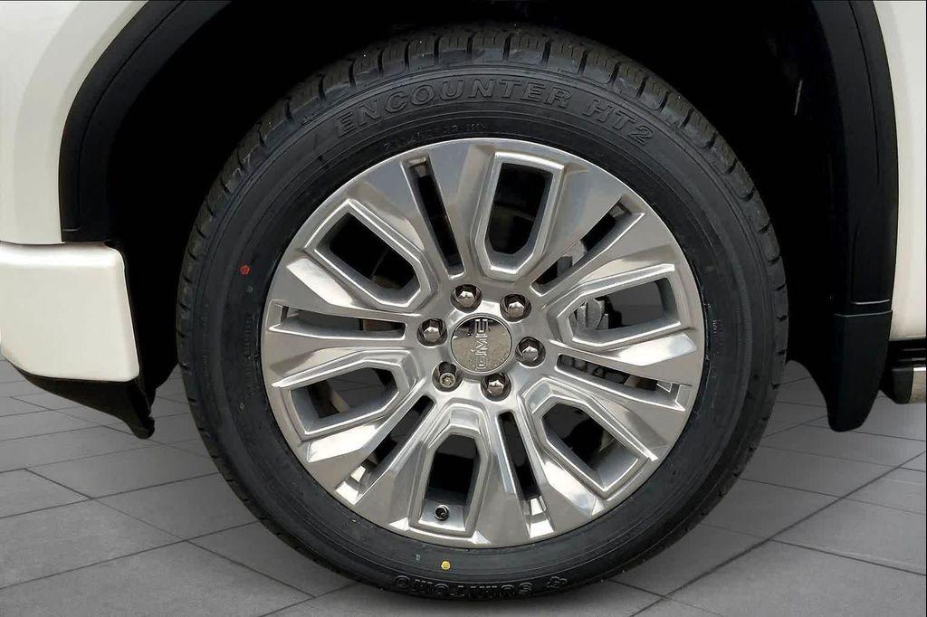 used 2021 GMC Sierra 1500 car, priced at $40,555