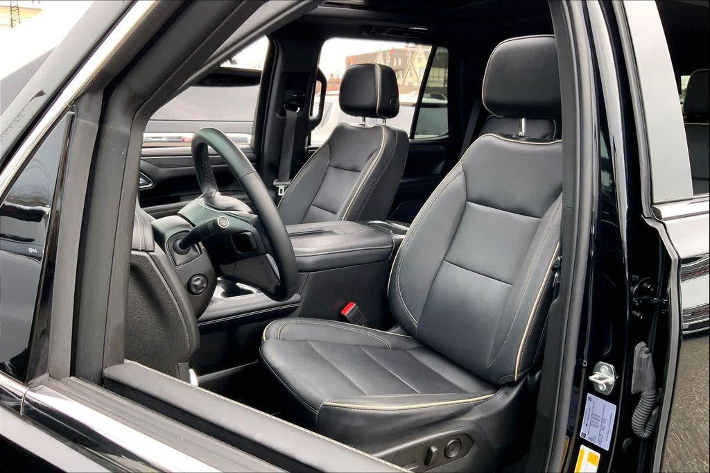 used 2023 GMC Yukon car, priced at $52,577