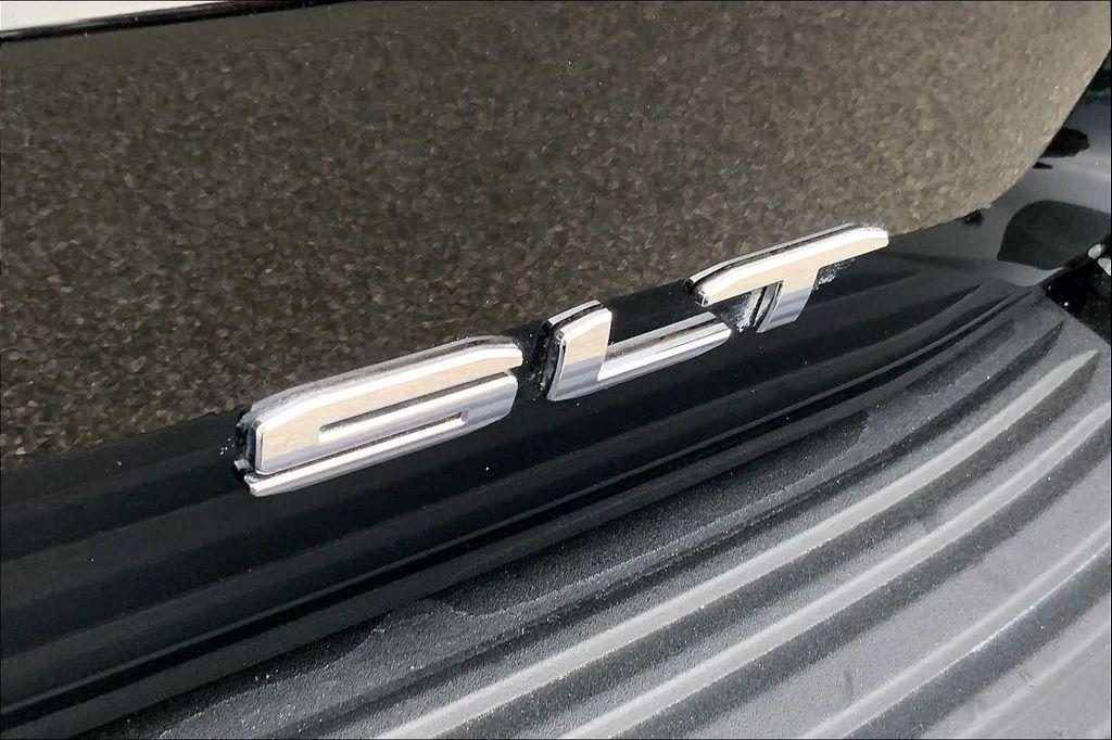 used 2023 GMC Yukon car, priced at $52,577