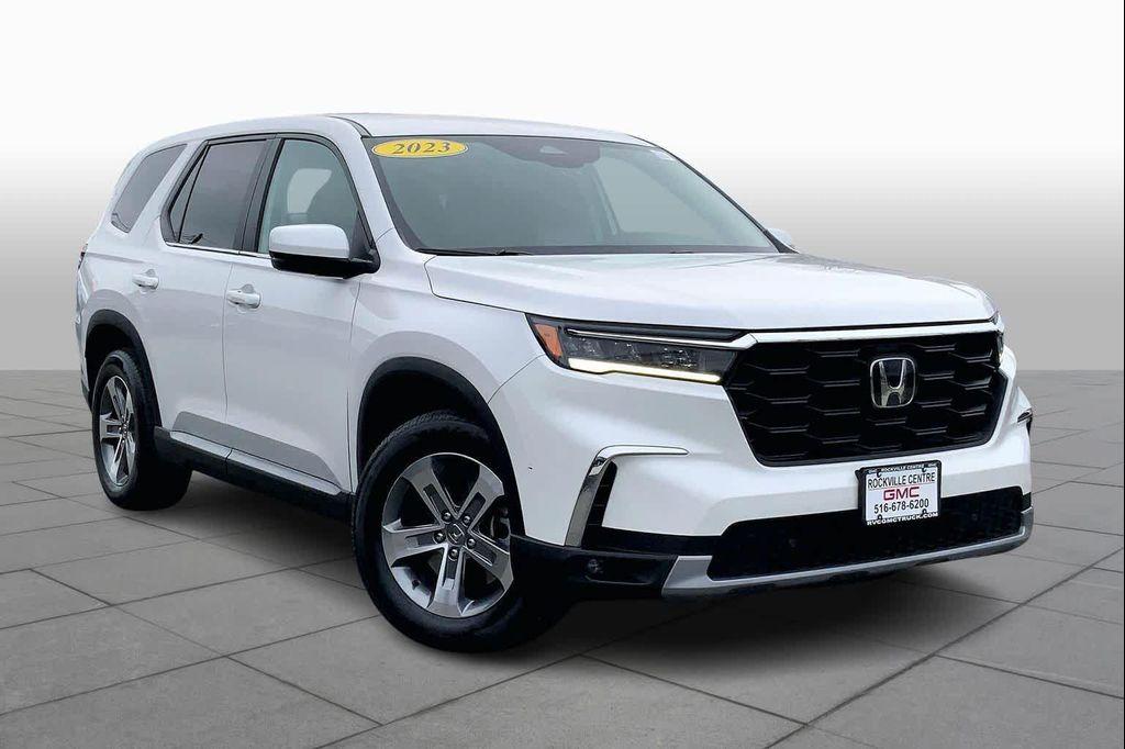 used 2023 Honda Pilot car, priced at $34,232