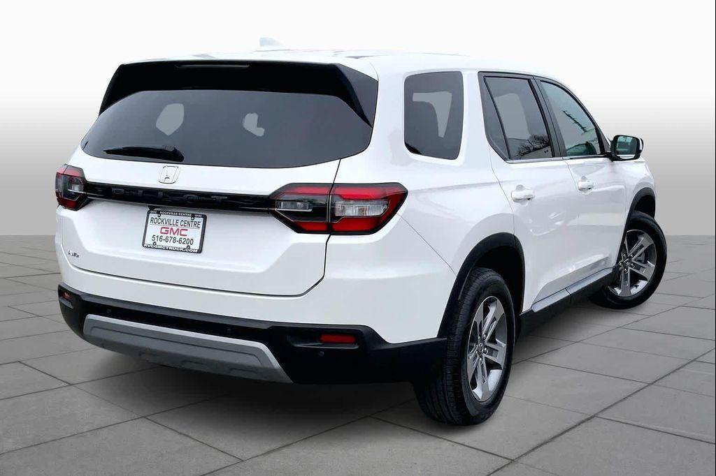 used 2023 Honda Pilot car, priced at $34,232