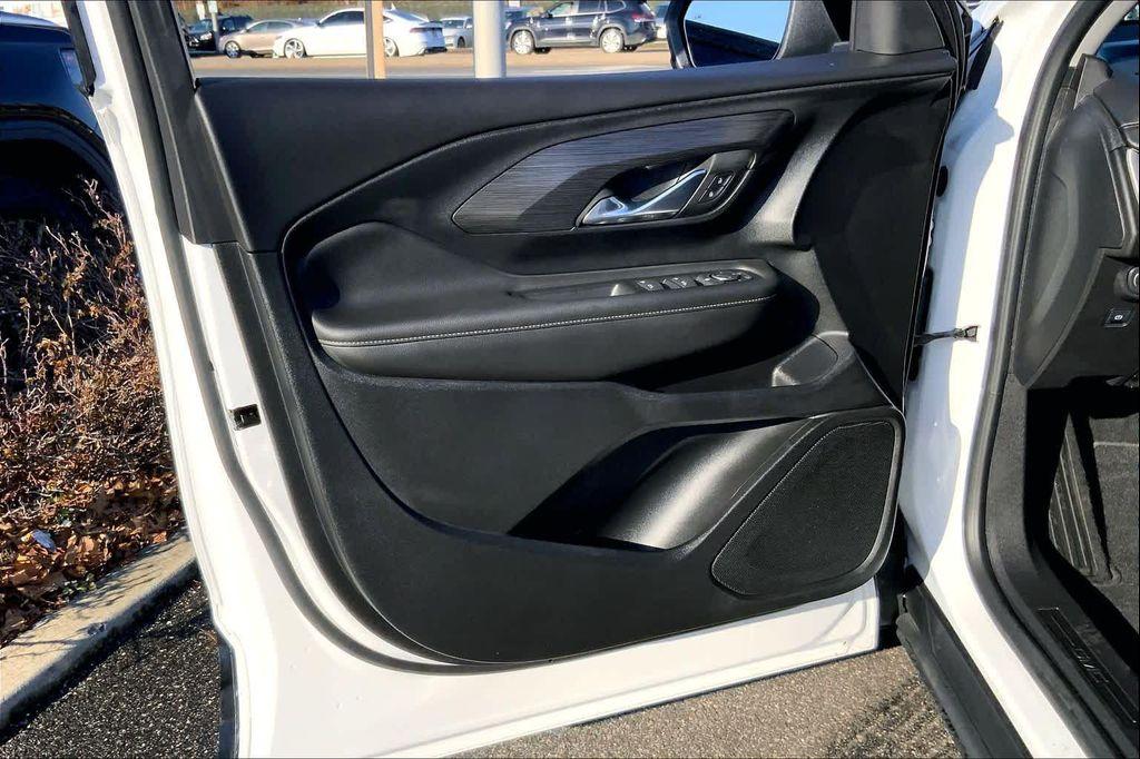 used 2023 GMC Terrain car, priced at $22,258