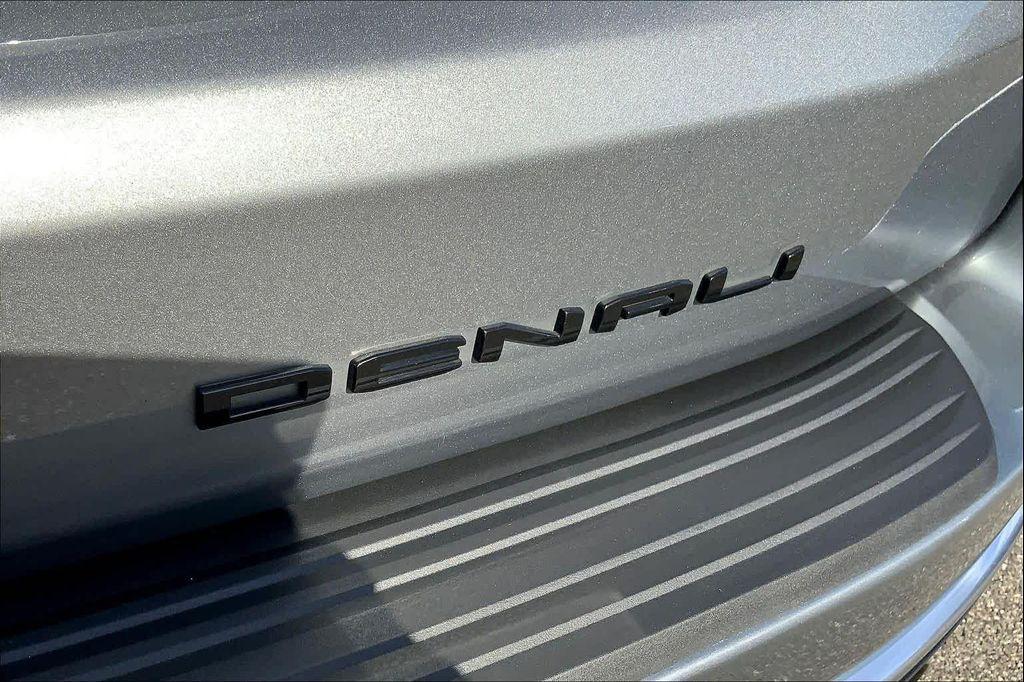 used 2023 GMC Yukon car, priced at $56,825