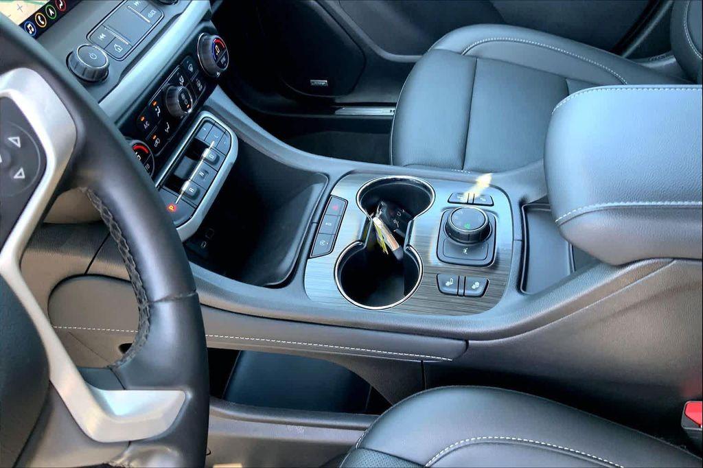 used 2023 GMC Acadia car, priced at $35,052