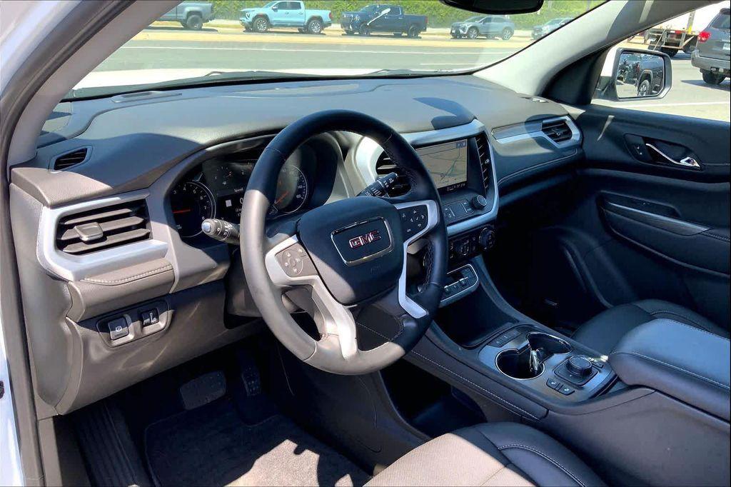 used 2023 GMC Acadia car, priced at $35,052