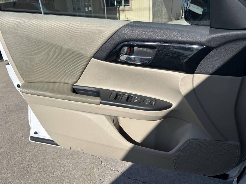 2016 White Honda Accord
