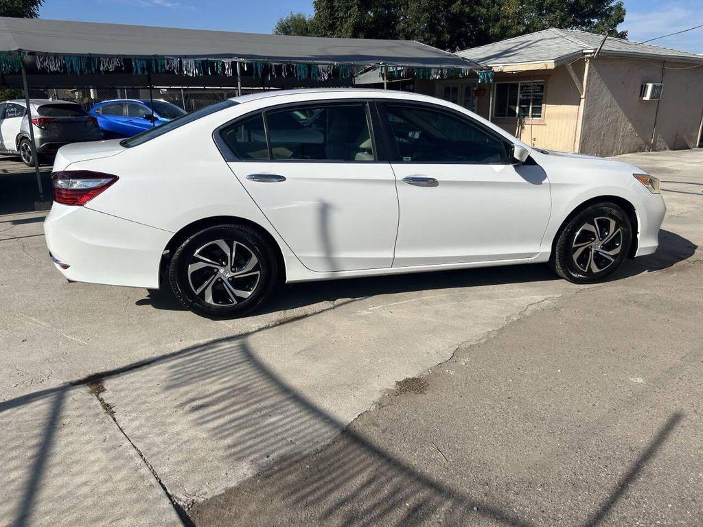 2016 White Honda Accord
