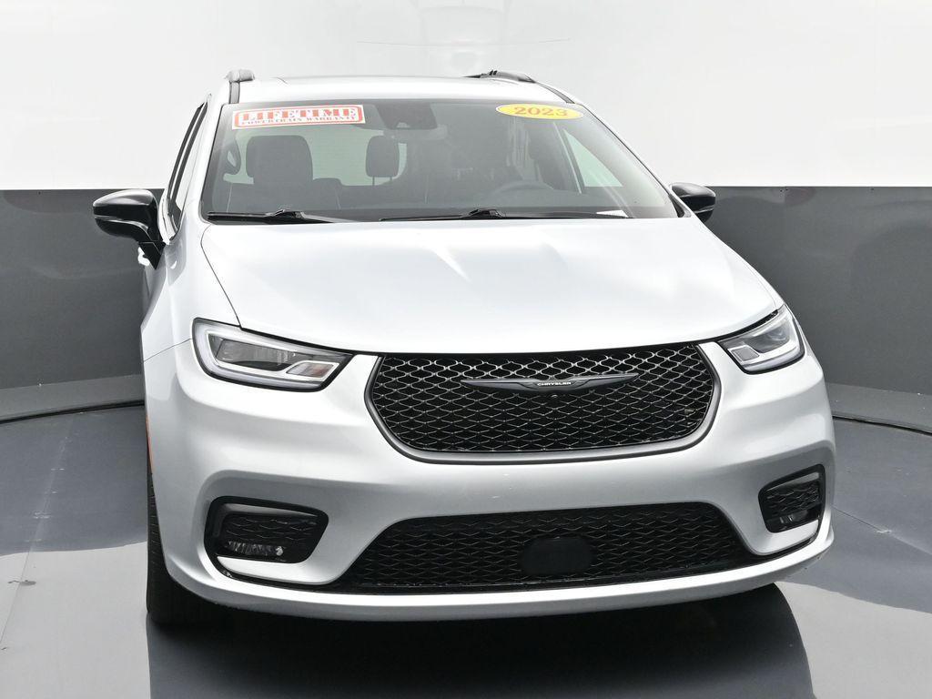used 2023 Chrysler Pacifica car, priced at $38,999