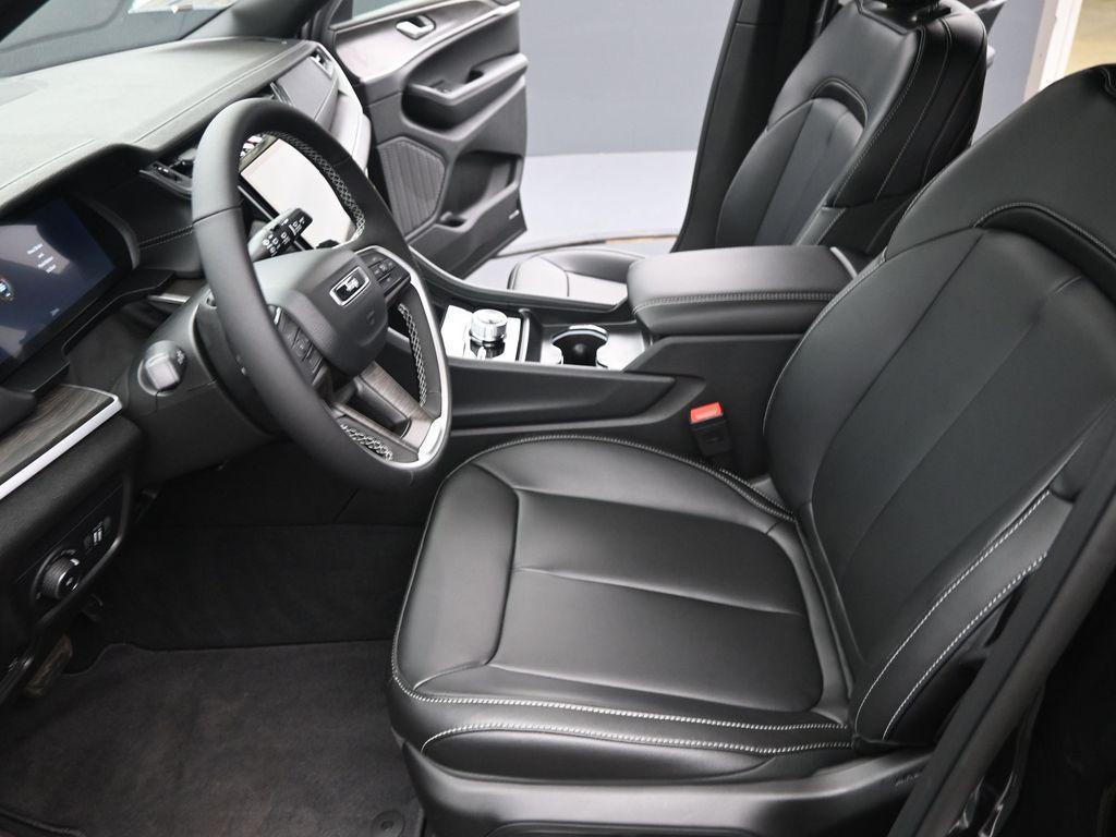 new 2025 Jeep Grand Cherokee L car, priced at $45,731