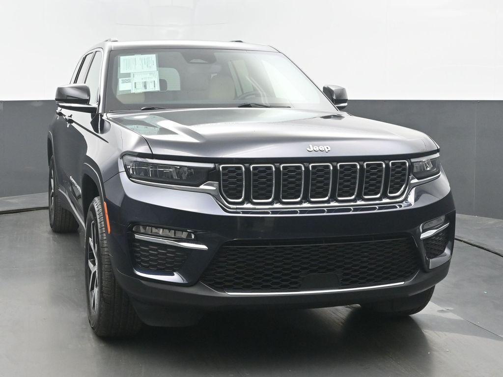 used 2024 Jeep Grand Cherokee car, priced at $38,999