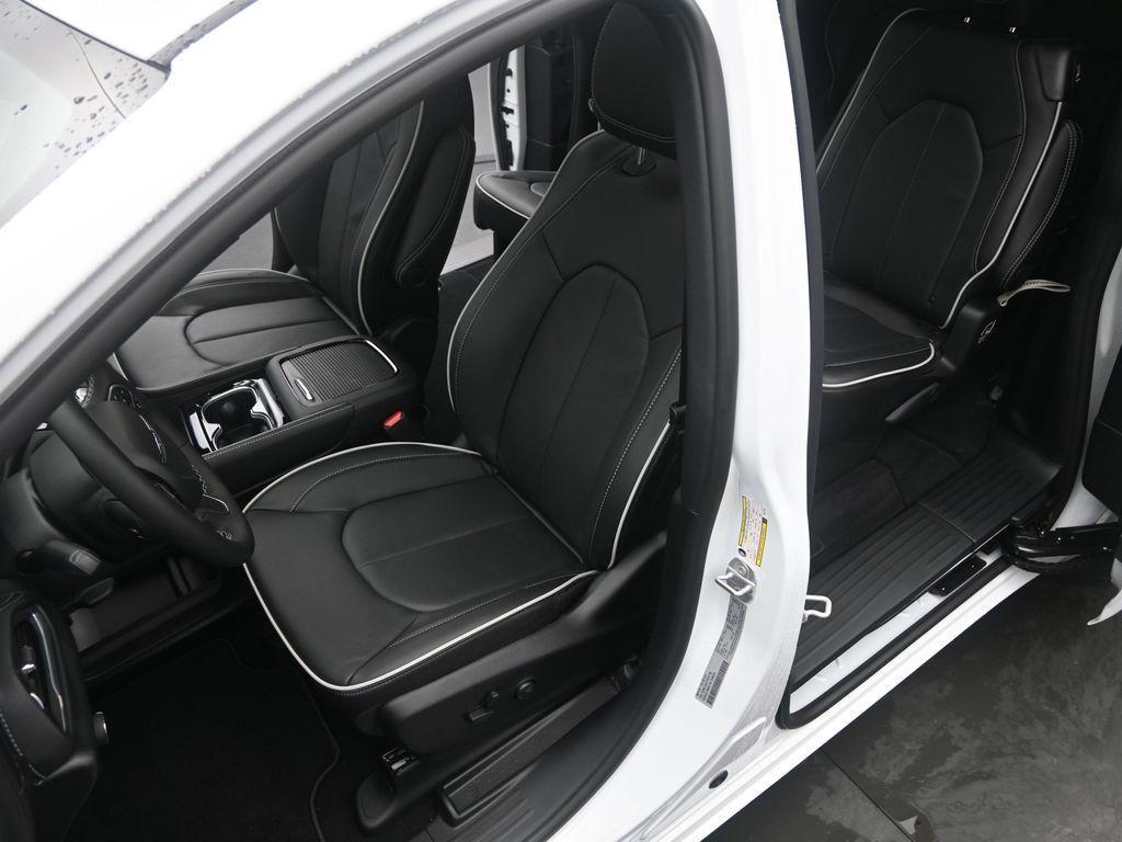 new 2026 Chrysler Pacifica car, priced at $50,267