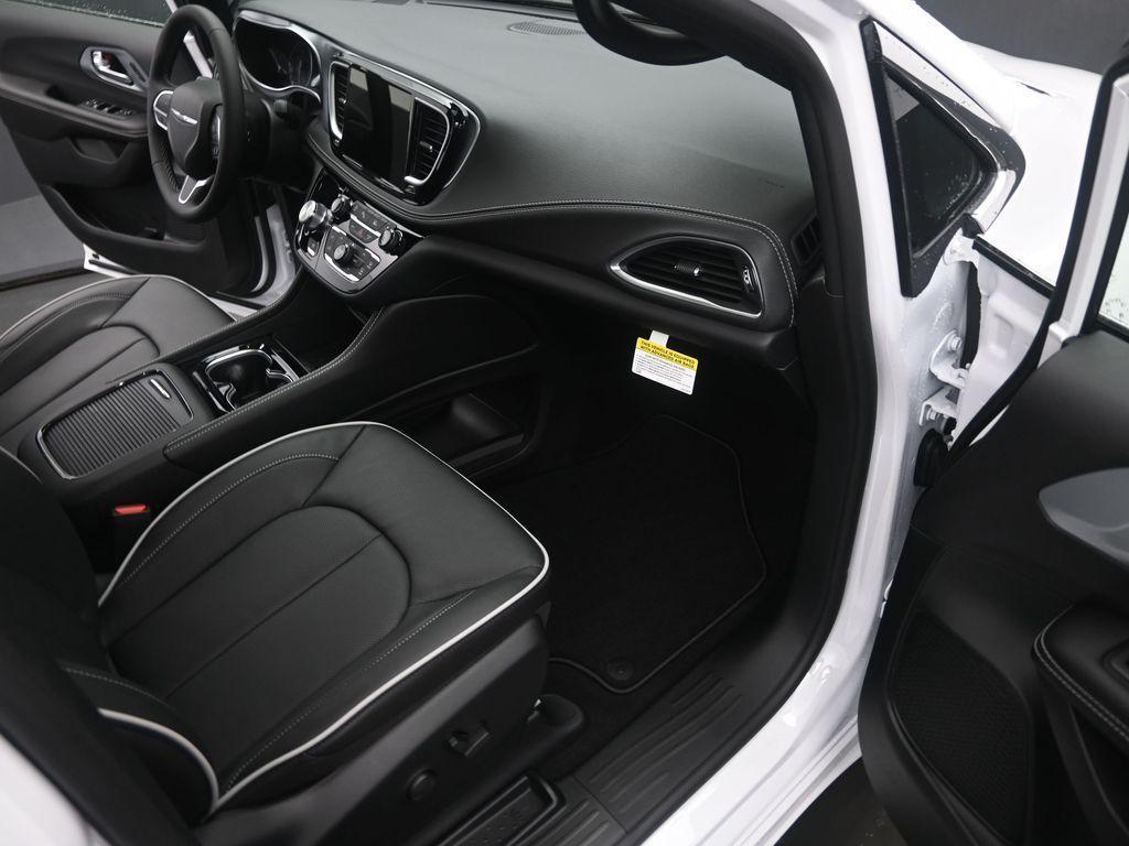 new 2026 Chrysler Pacifica car, priced at $50,267