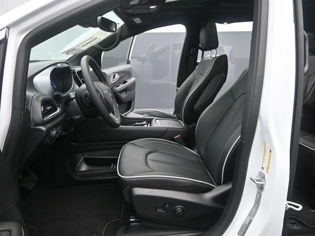 new 2026 Chrysler Pacifica car, priced at $50,267
