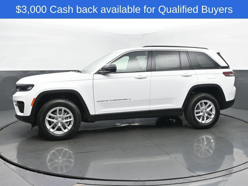 new 2025 Jeep Grand Cherokee car, priced at $36,999