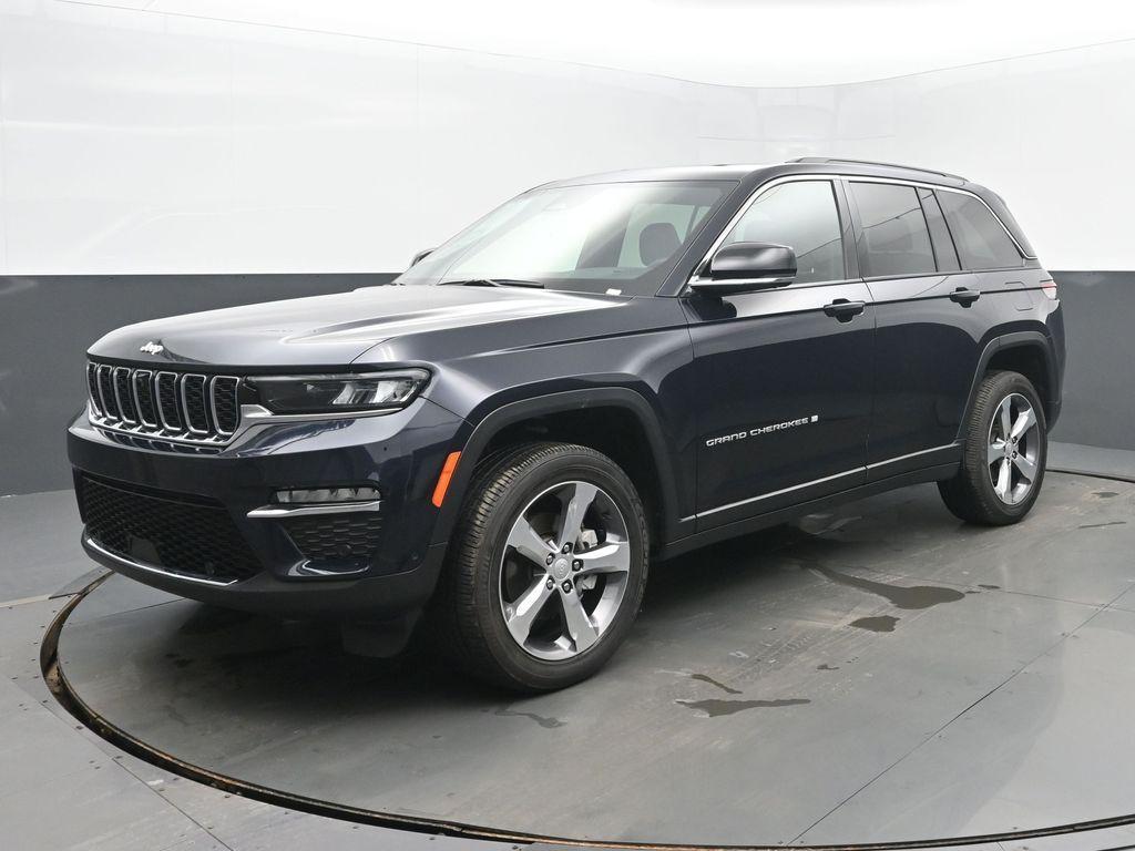 used 2024 Jeep Grand Cherokee car, priced at $35,997