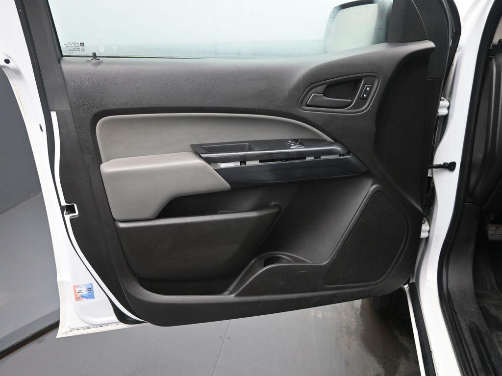 used 2016 Chevrolet Colorado car, priced at $15,900