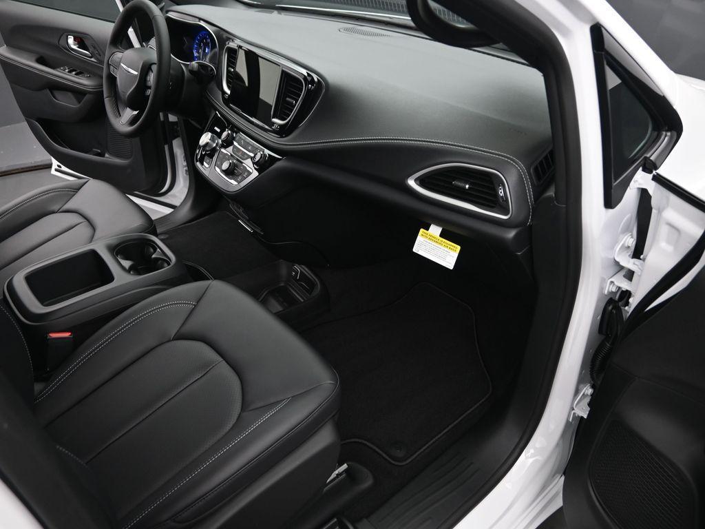 new 2026 Chrysler Pacifica car, priced at $45,073