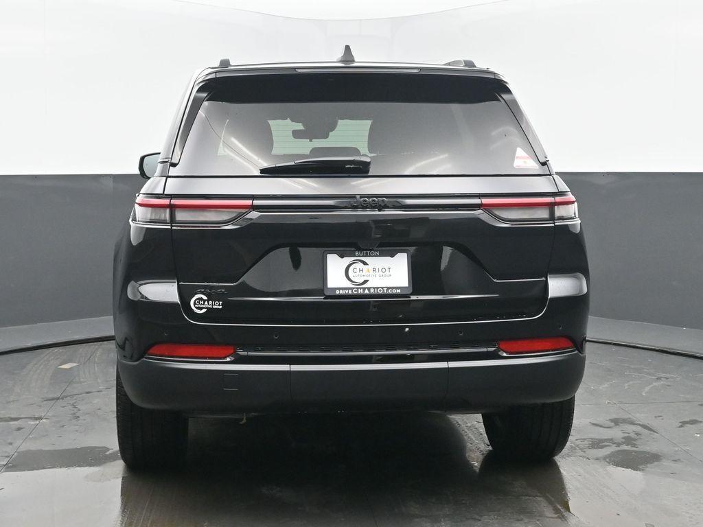 new 2025 Jeep Grand Cherokee car, priced at $46,085