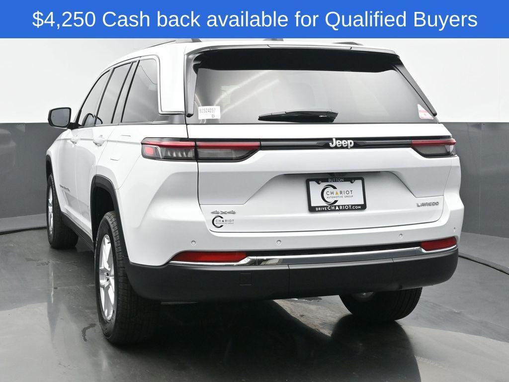 new 2025 Jeep Grand Cherokee car, priced at $37,785