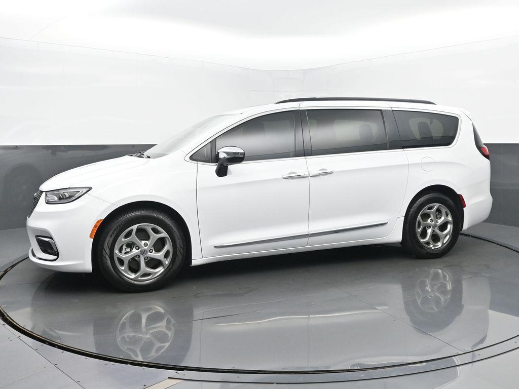 used 2023 Chrysler Pacifica car, priced at $26,999
