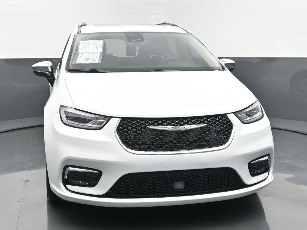 used 2023 Chrysler Pacifica car, priced at $26,999