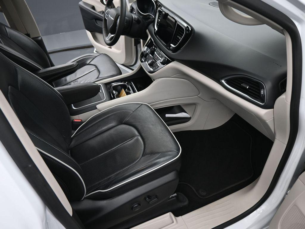 used 2023 Chrysler Pacifica car, priced at $26,999