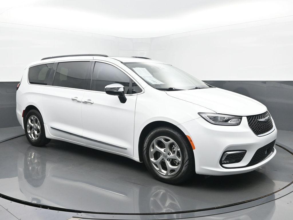 used 2023 Chrysler Pacifica car, priced at $26,999