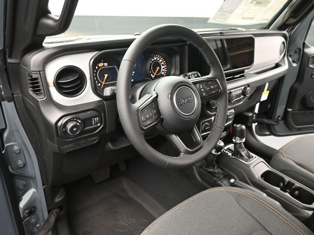 new 2025 Jeep Wrangler car, priced at $43,260