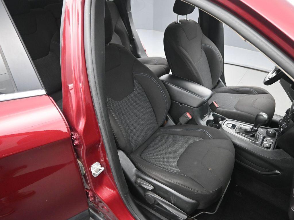 used 2019 Jeep Cherokee car, priced at $14,900