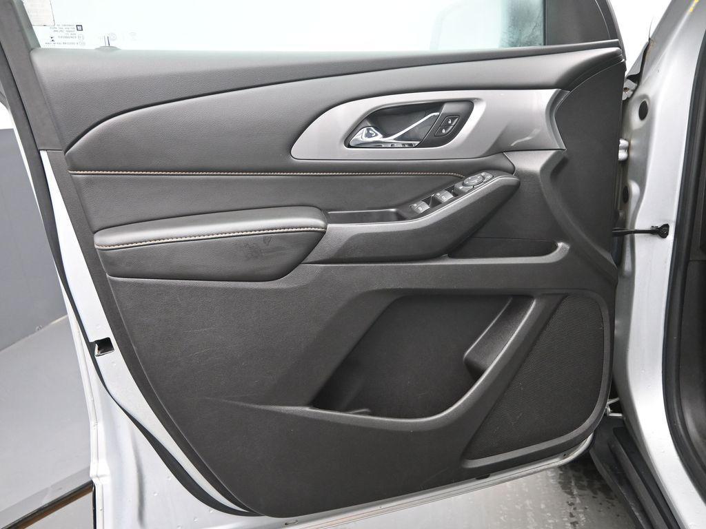 used 2018 Chevrolet Traverse car, priced at $16,999