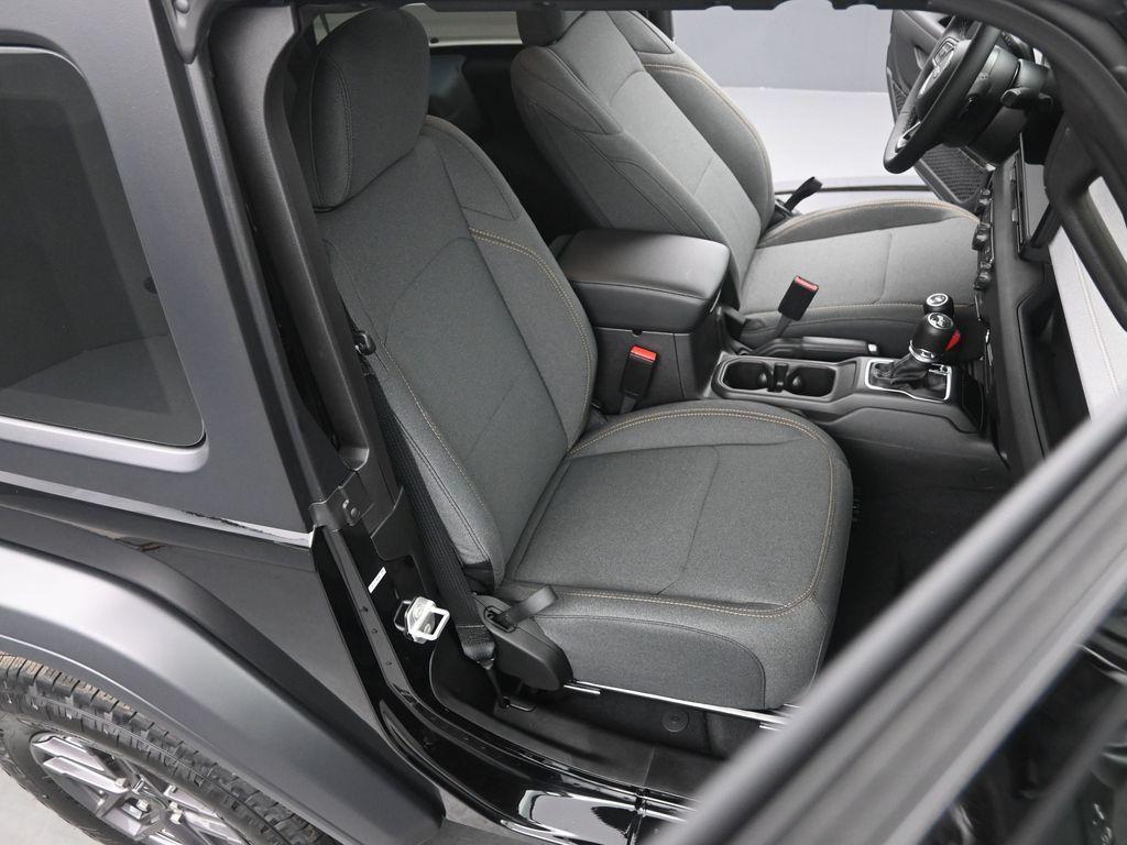 new 2026 Jeep Wrangler car, priced at $47,086